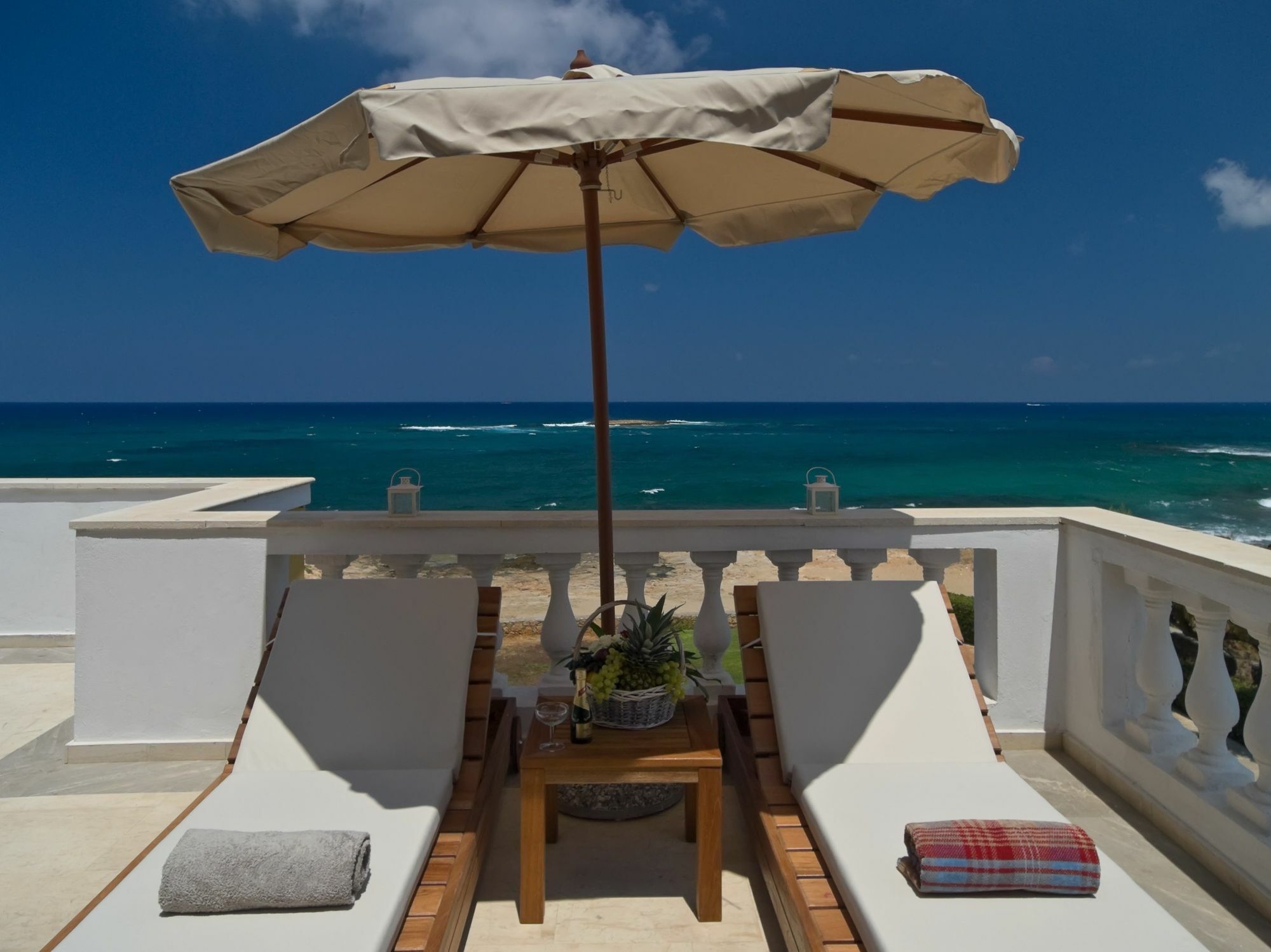 Pyrgos Beach Hotel Apartments Malia Exterior foto