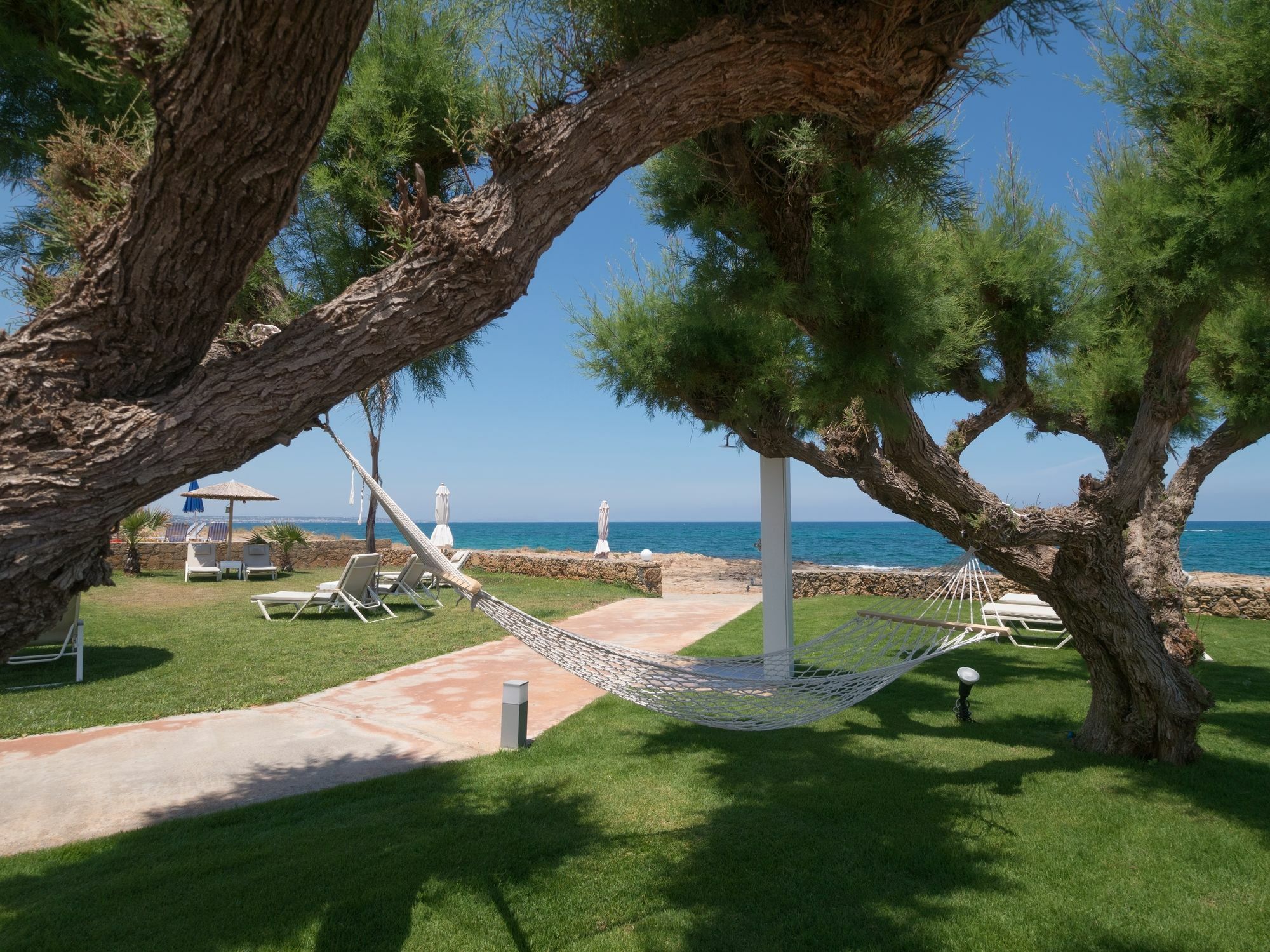 Pyrgos Beach Hotel Apartments Malia Exterior foto