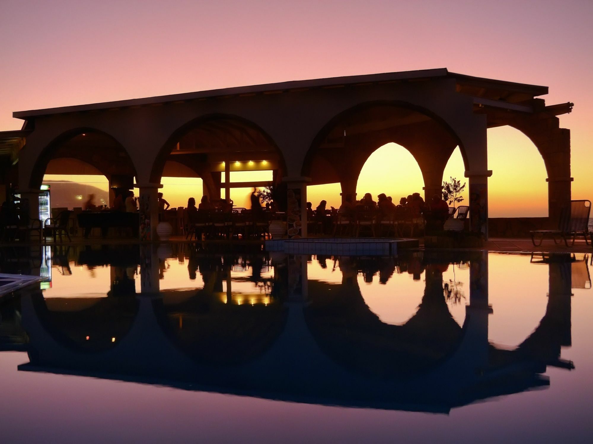 Pyrgos Beach Hotel Apartments Malia Exterior foto